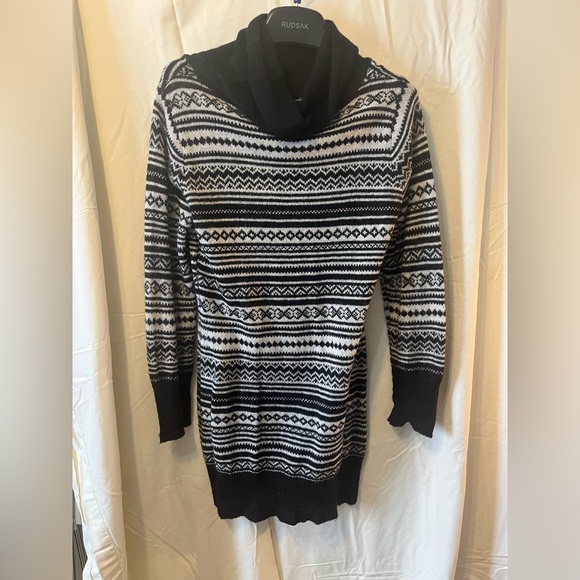 Long Top - Picture 1 of 10